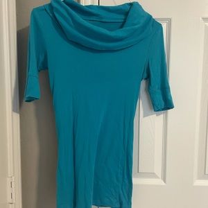 EUC Express Size Small Teal cowl neck sweater